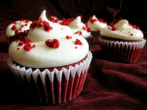 Holiday Red Velvet cake will make you everyone's favorite guest!
